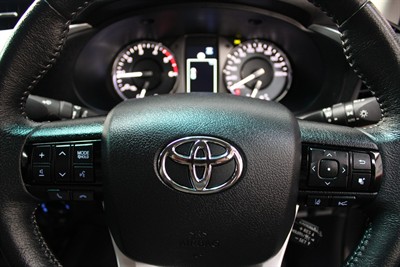 2024 Toyota Hilux - Thumbnail