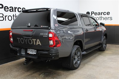 2024 Toyota Hilux - Thumbnail