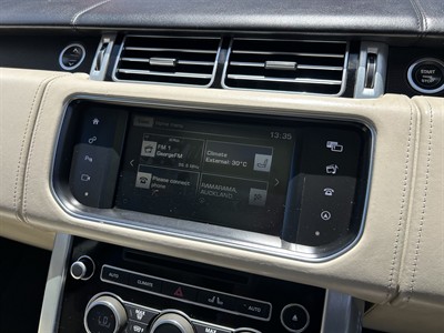 2016 Land Rover Range Rover - Thumbnail