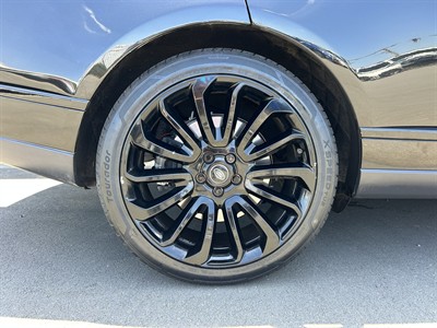 2016 Land Rover Range Rover - Thumbnail