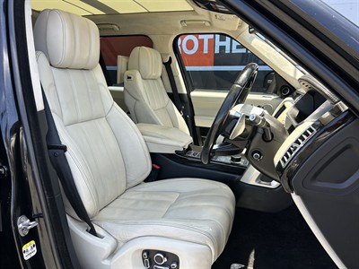 2016 Land Rover Range Rover - Thumbnail