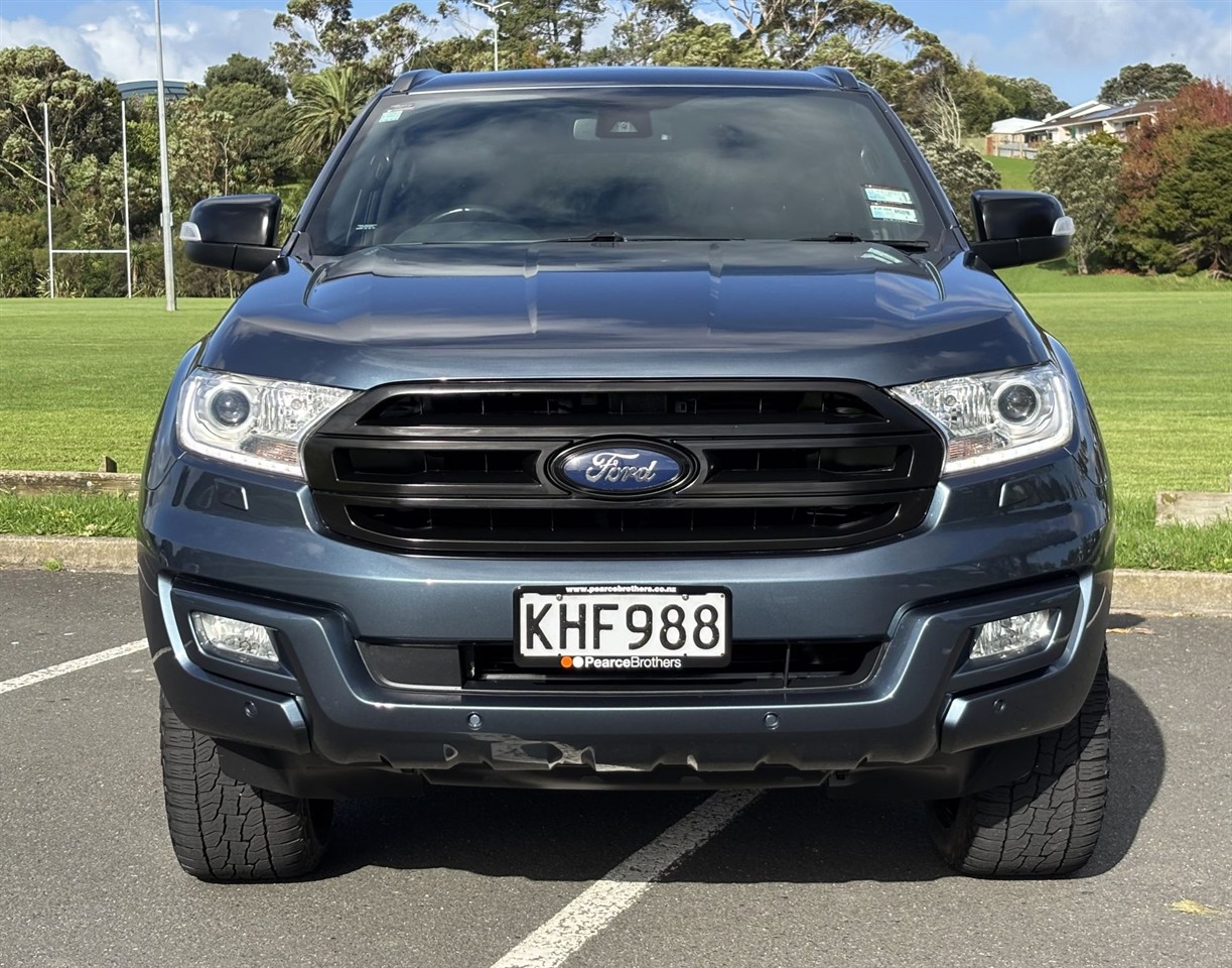2017 Ford Everest