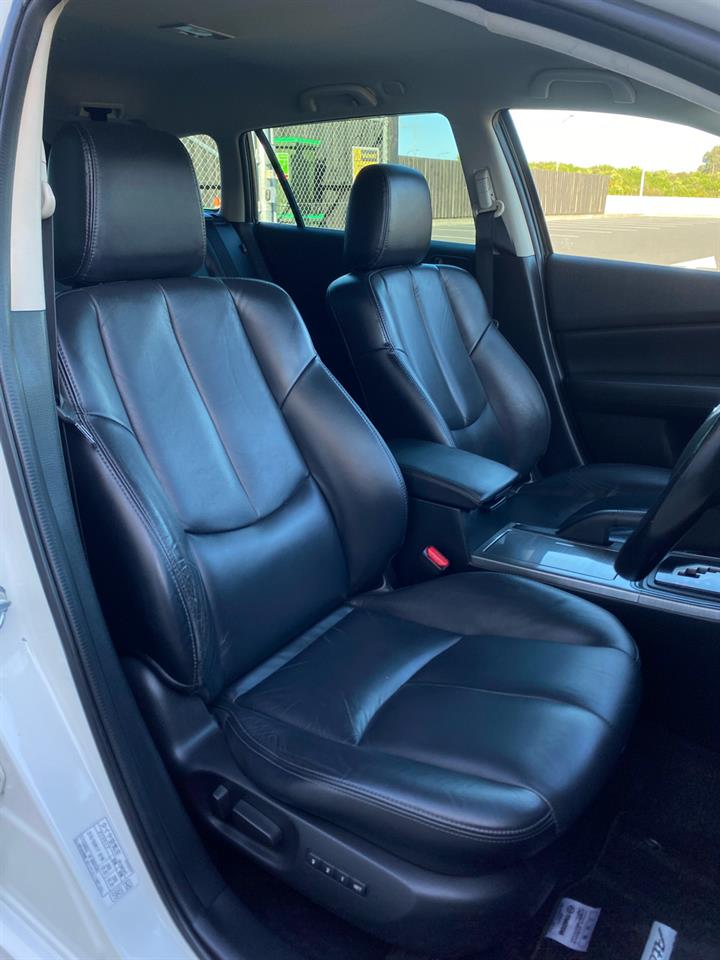 2011 Mazda Atenza