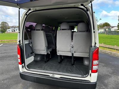 2009 Toyota Hiace - Thumbnail