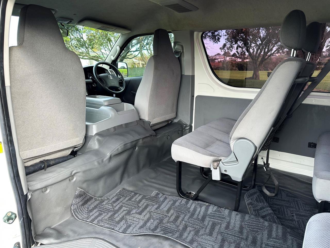 2009 Toyota Hiace