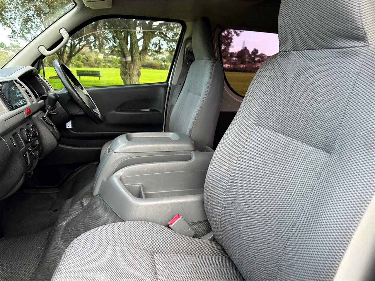 2009 Toyota Hiace