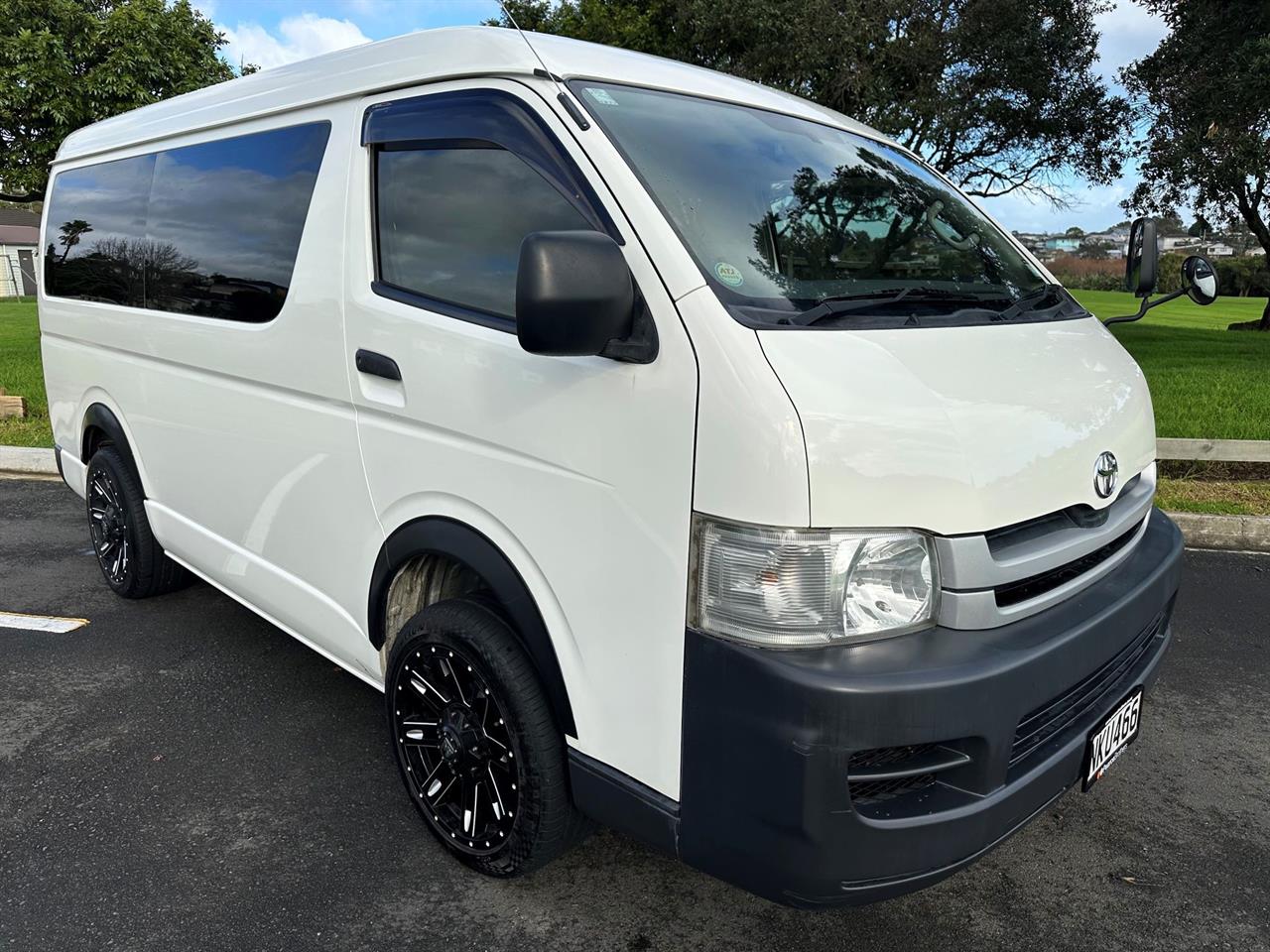 2009 Toyota Hiace