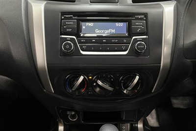 2019 Nissan Navara - Thumbnail