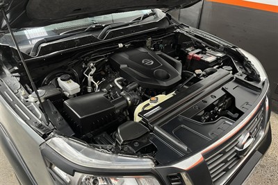 2019 Nissan Navara - Thumbnail