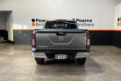 2019 Nissan Navara - Thumbnail