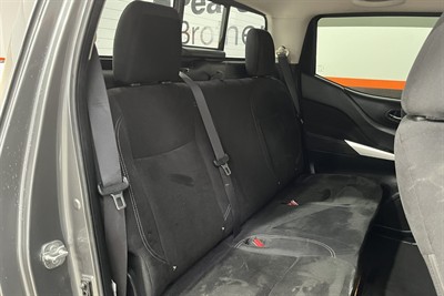 2019 Nissan Navara - Thumbnail