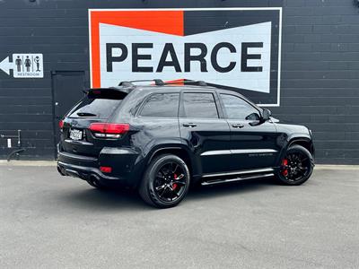 2018 Jeep Grand Cherokee - Thumbnail