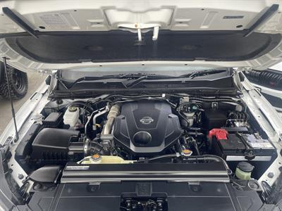 2021 Nissan Navara - Thumbnail