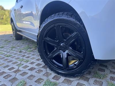 2021 Nissan Navara - Thumbnail