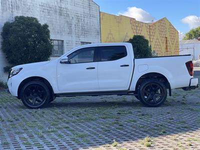 2021 Nissan Navara - Thumbnail
