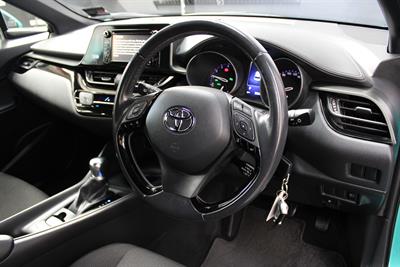 2018 Toyota C-Hr - Thumbnail