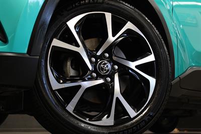 2018 Toyota C-Hr - Thumbnail