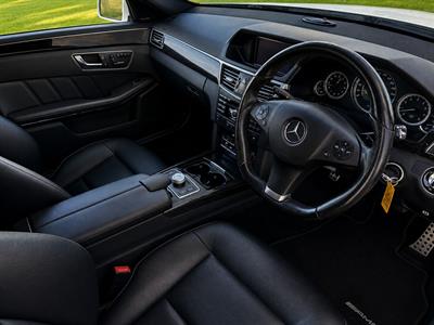2009 Mercedes-Benz E 550 - Thumbnail