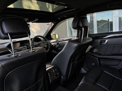 2009 Mercedes-Benz E 550 - Thumbnail