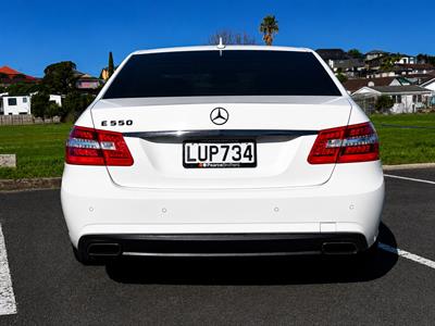 2009 Mercedes-Benz E 550 - Thumbnail