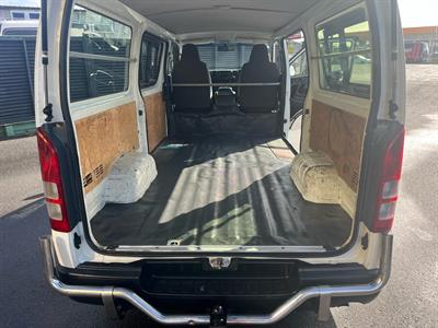 2016 Toyota Hiace - Thumbnail