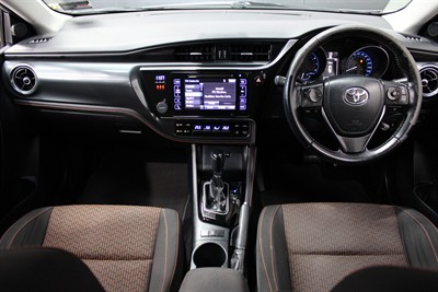 2017 Toyota Corolla - Thumbnail