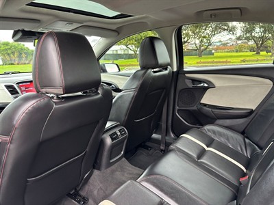 2014 Holden Commodore - Thumbnail