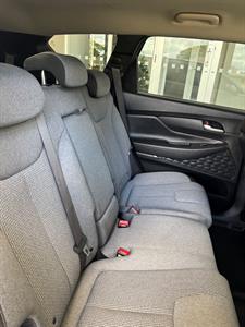 2020 Hyundai SANTA FE - Thumbnail