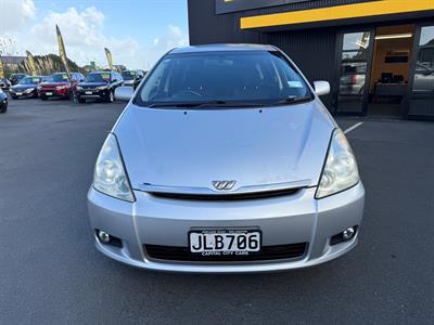 2004 Toyota Wish - Thumbnail