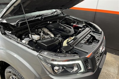 2021 Nissan Navara - Thumbnail
