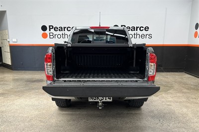 2021 Nissan Navara - Thumbnail