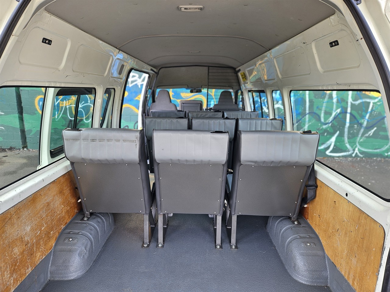2009 Toyota Hiace