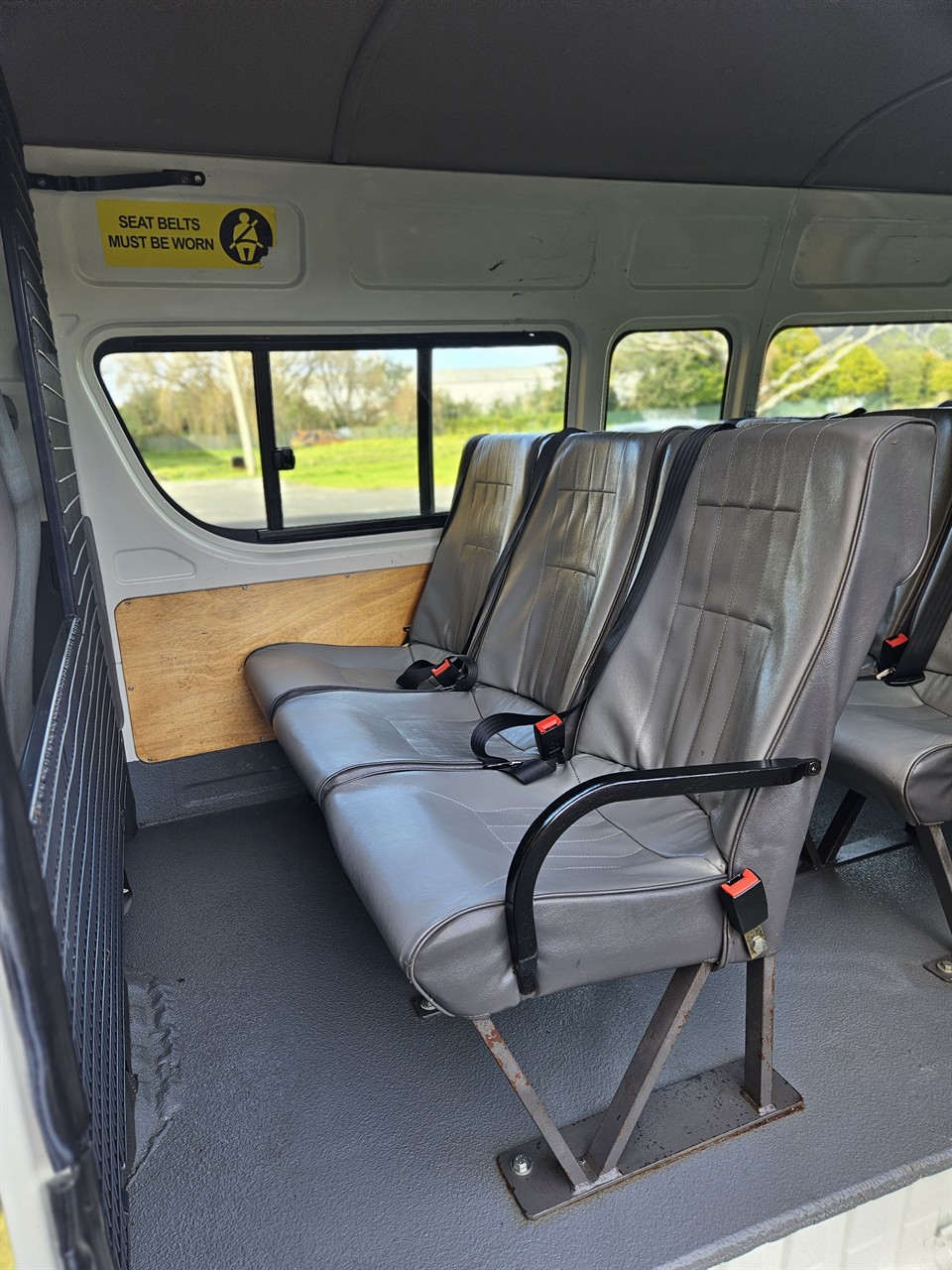2009 Toyota Hiace