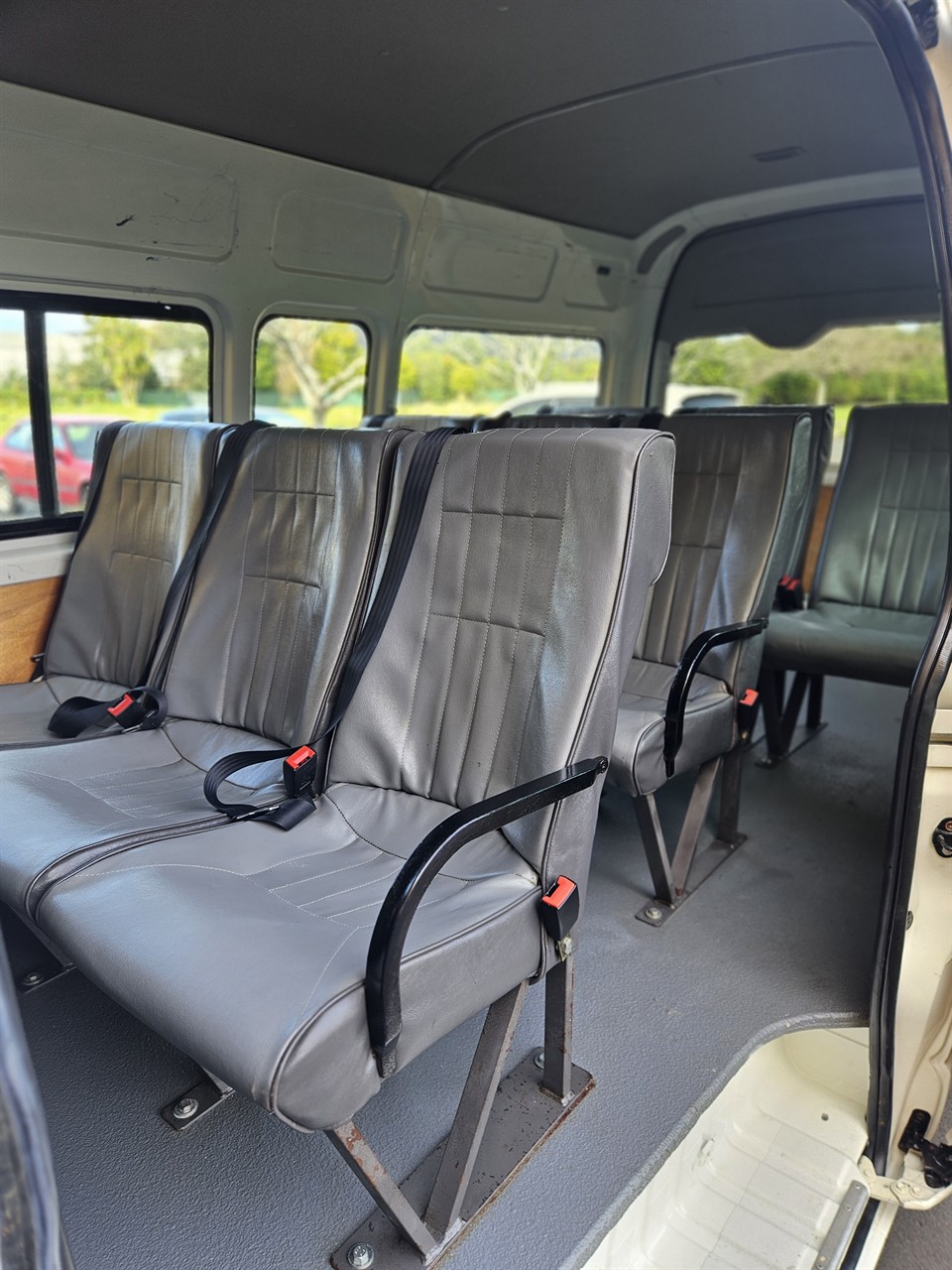 2009 Toyota Hiace