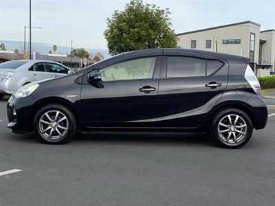 2014 Toyota Aqua - Thumbnail
