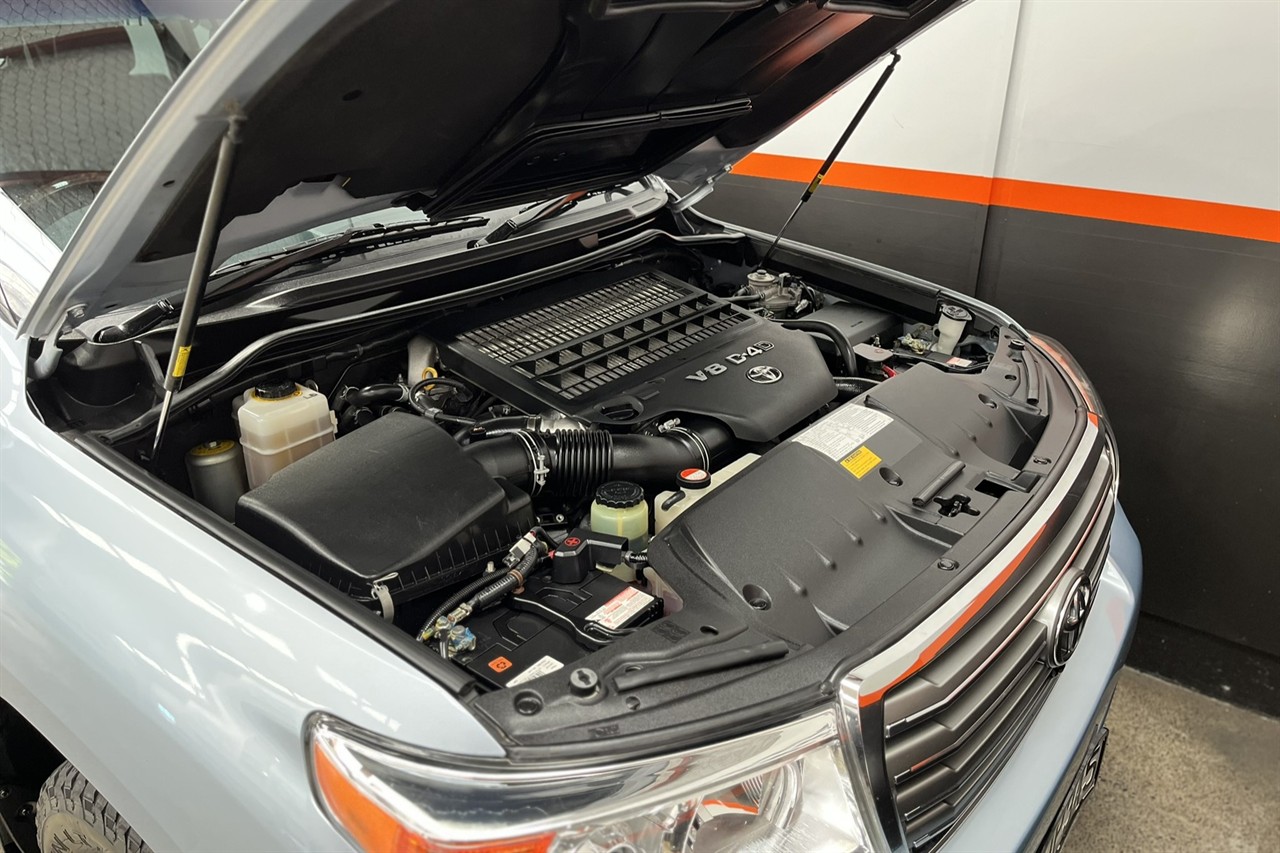 2014 Toyota LandCruiser