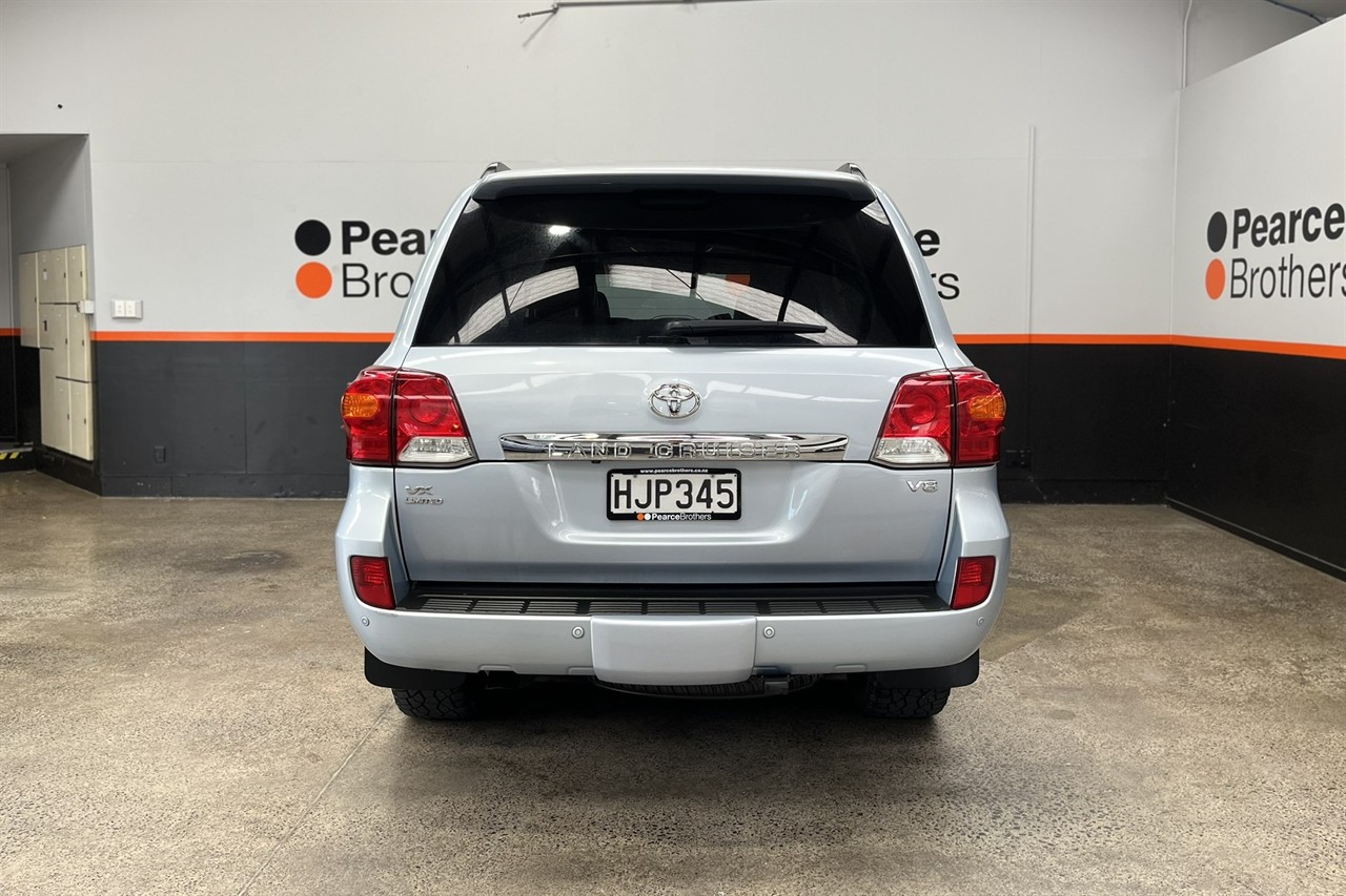 2014 Toyota LandCruiser