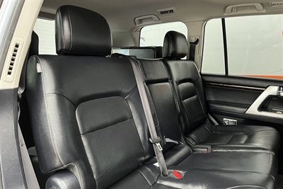 2014 Toyota LandCruiser - Thumbnail