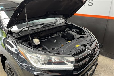 2017 Toyota HIGHLANDER - Thumbnail
