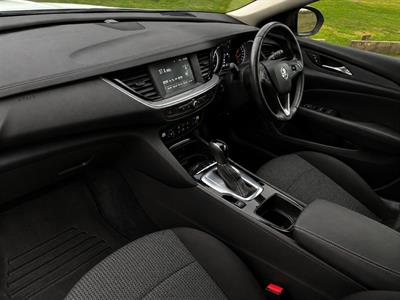2019 Holden Commodore - Thumbnail