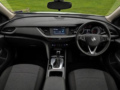 2019 Holden Commodore - Thumbnail