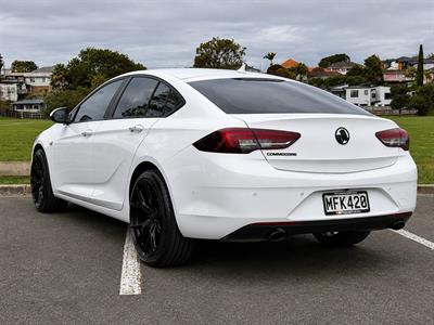 2019 Holden Commodore - Thumbnail
