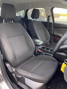 2018 Ford Focus - Thumbnail
