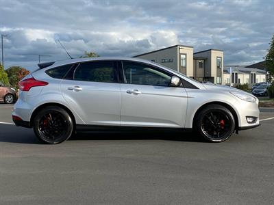 2018 Ford Focus - Thumbnail