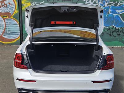 2020 Volvo S60 - Thumbnail