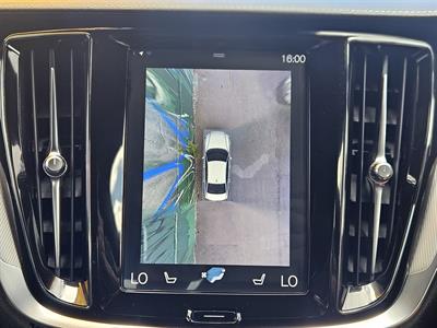 2020 Volvo S60 - Thumbnail