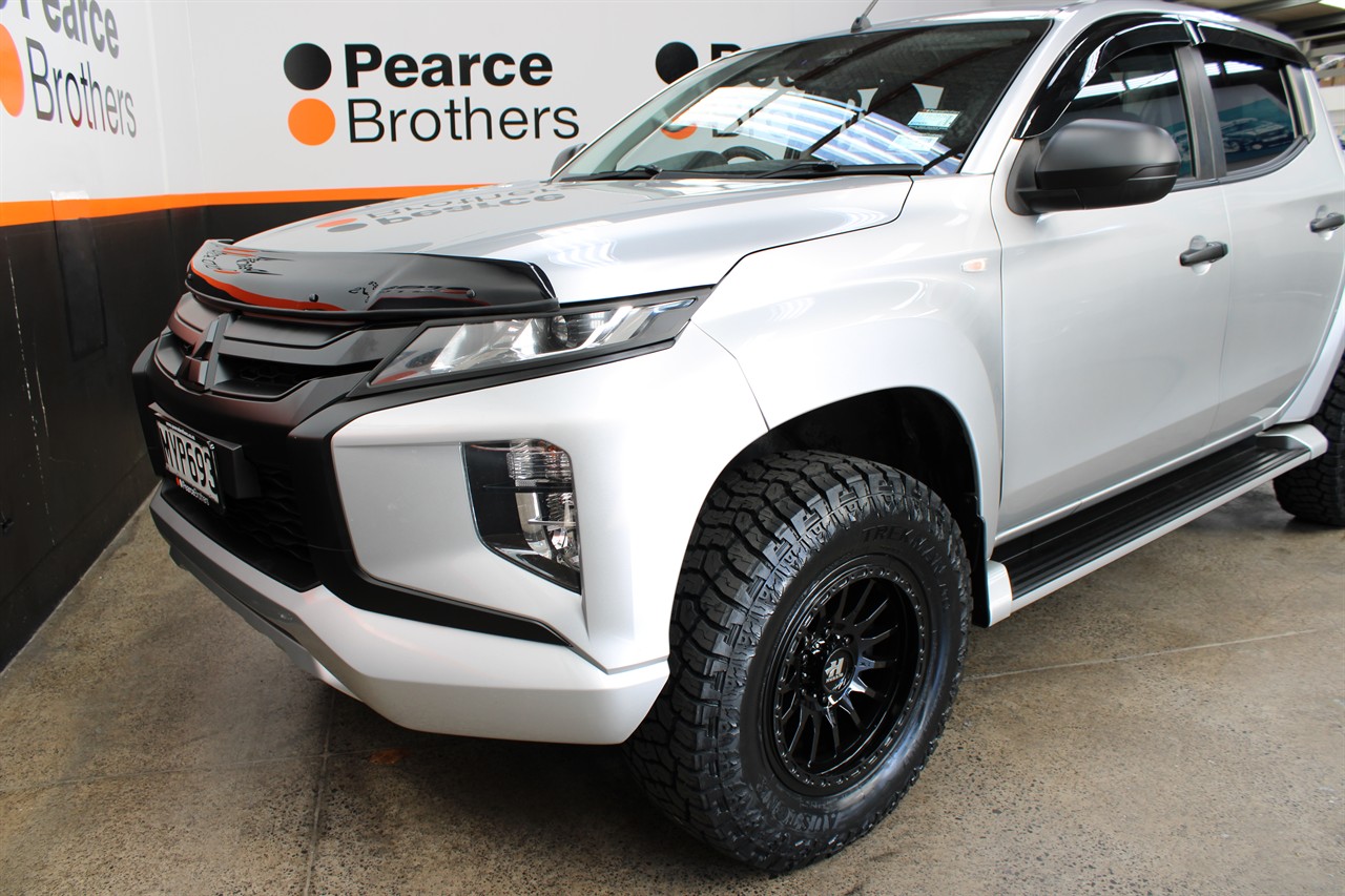 2020 Mitsubishi Triton