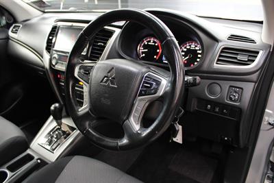 2020 Mitsubishi Triton - Thumbnail