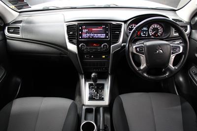2020 Mitsubishi Triton - Thumbnail