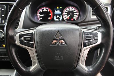 2020 Mitsubishi Triton - Thumbnail
